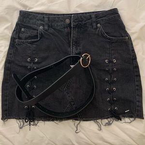 TopShop MOTO denim skirt&simple black belt bundle